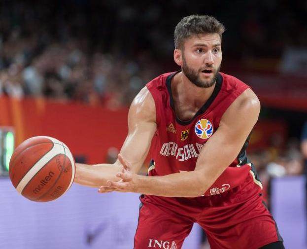 APP下载-巴黎奥运美国男篮仍不妙！谁抗衡约基奇小萨文班？