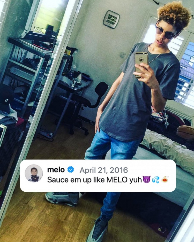 APP下载-2016年时球员们晒的照片！这年代感就像你翻看多年前的QQ空间！